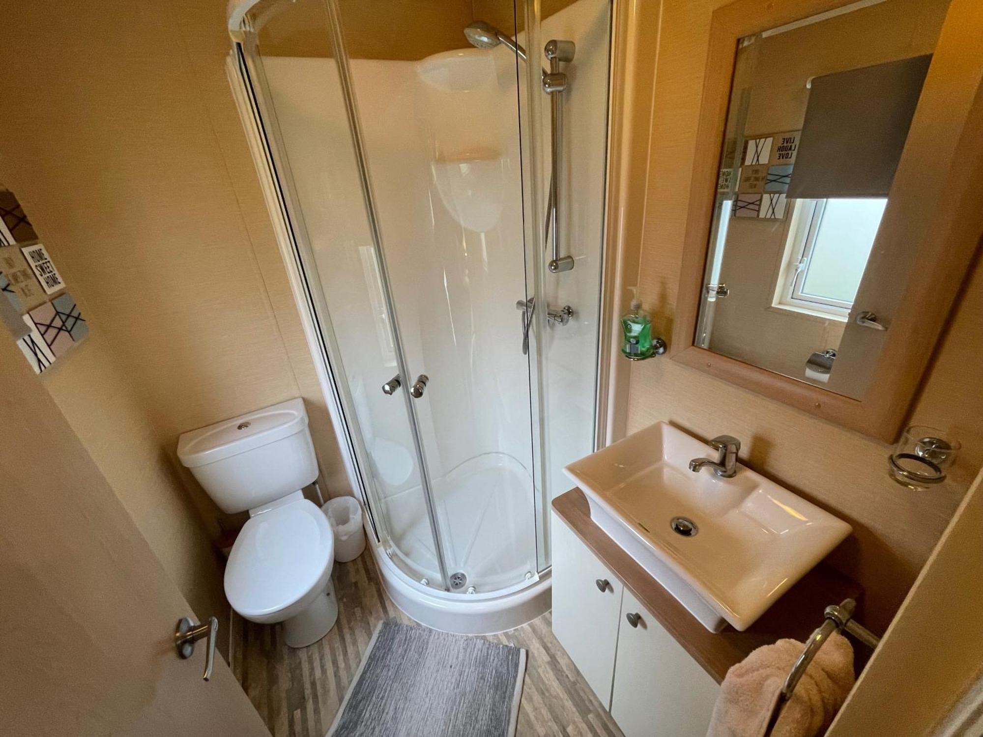 Luxury Lakeside Lodge L2 With Hot Tub Situated At Tattershall Lakes Country Park Exterior photo